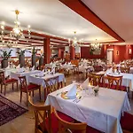 Latini 4*