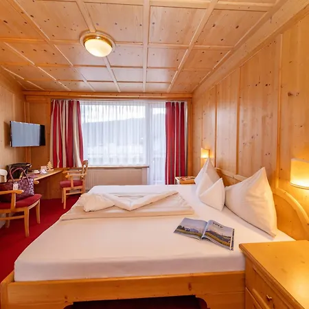 Hotel Latini 4*