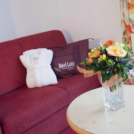 ラティーニ ホテル 4*