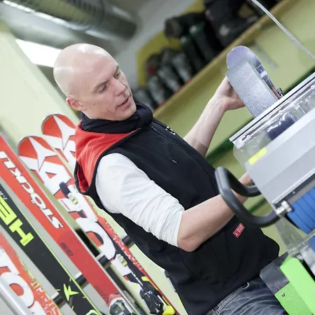 ラティーニ 4* ツェル アム ゼー