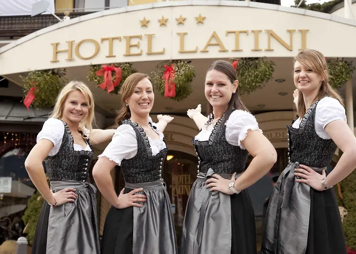 Готель Latini 4*