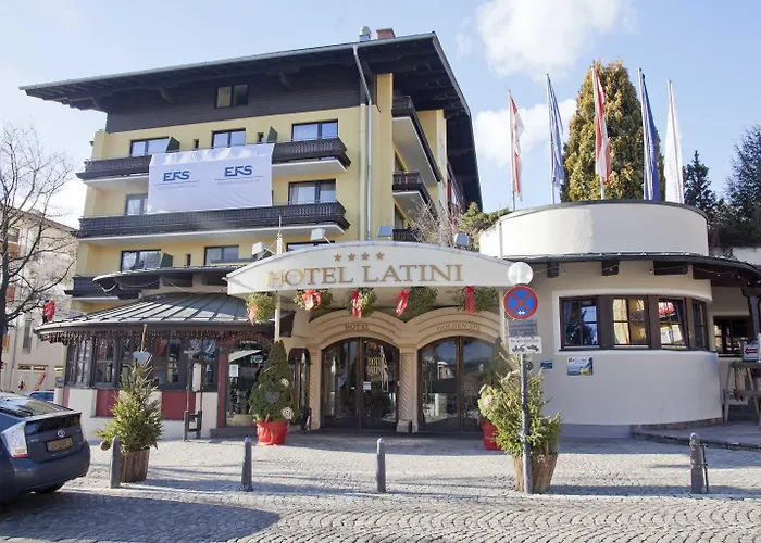 Готель Latini 4*